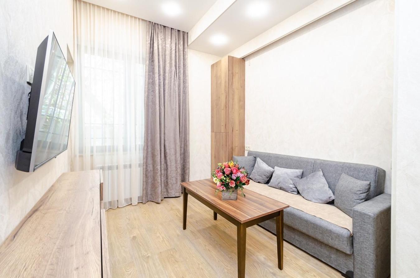 15. Double Room Apartaments With Fresh Style Ereván Exterior foto